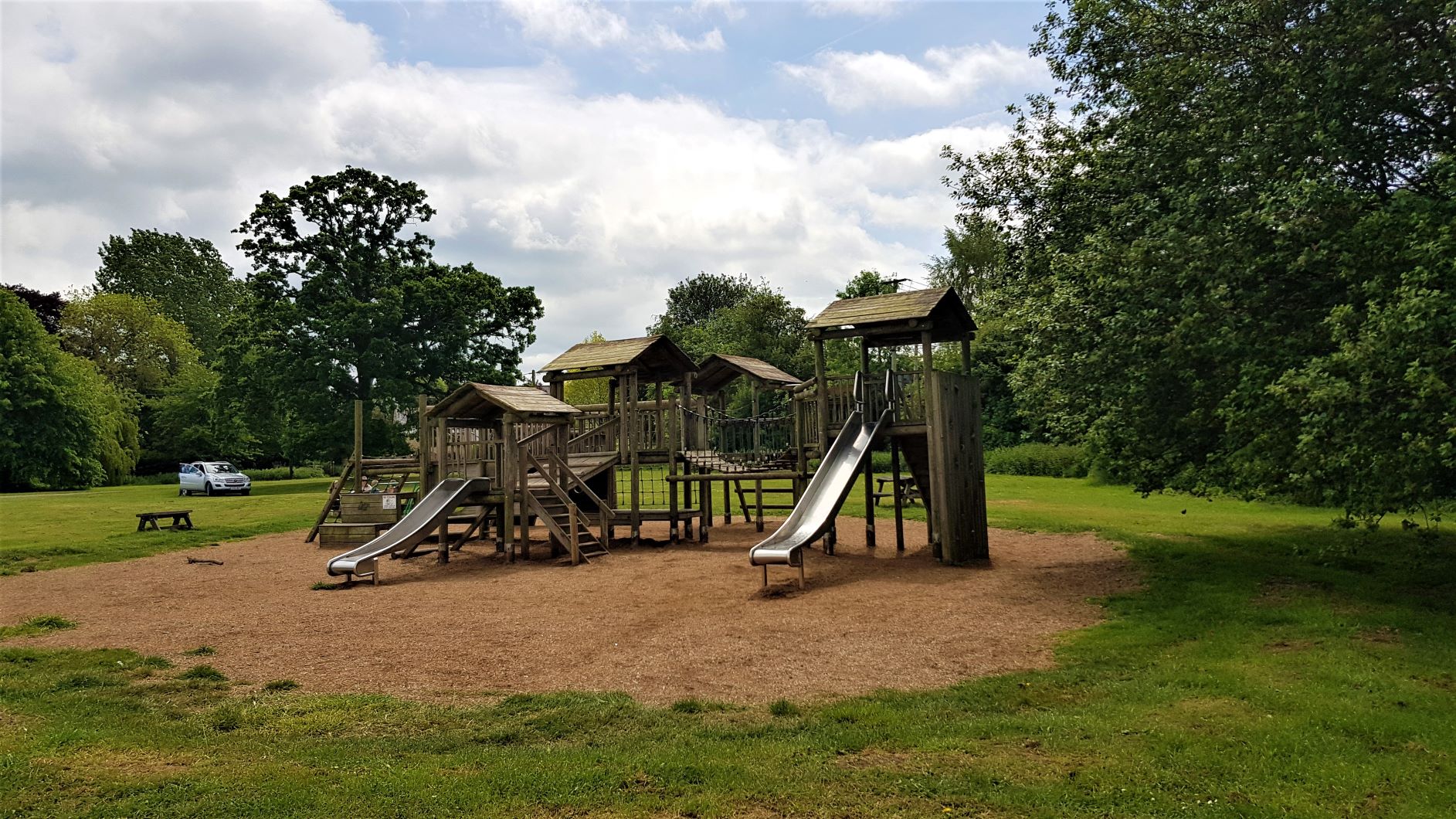 Stadhampton Play Park | Oxfordshire - The Family Ticket